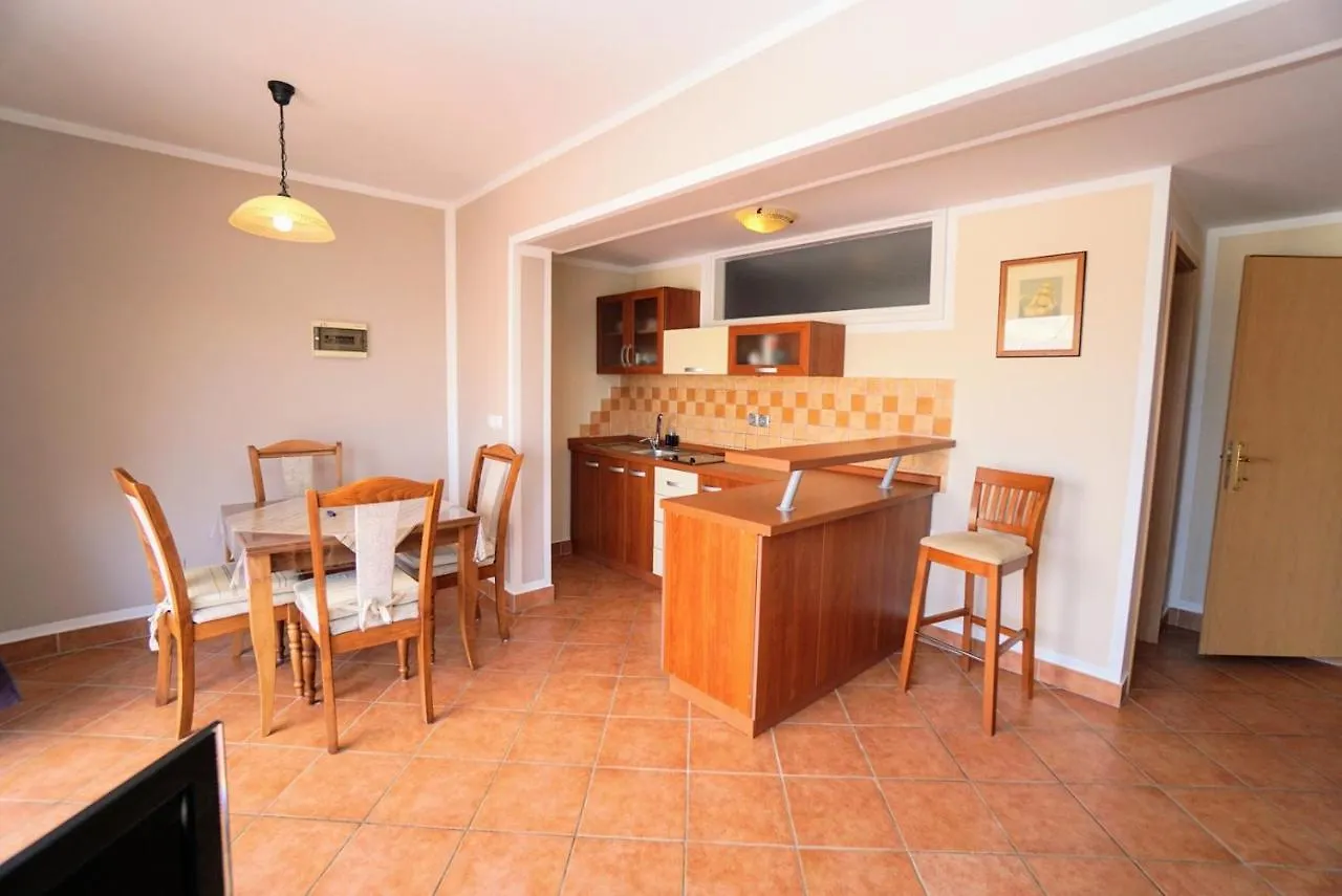 *** Casa de hóspedes Apartments Kristijana Crveni Vrh Croácia
